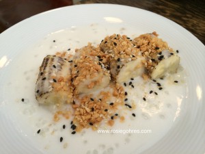 Grilled banana with coconut milk